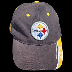 Pittsburgh Steelers baseball-style cap official NFL Charcoal  Velcro Closure